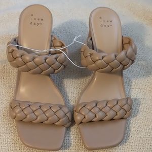 Target size 7 1/2 heels